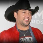 Jason Aldean measurements, net worth, nickname, height, weight ,age 2025